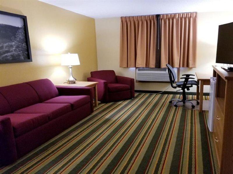 Super 8 By Wyndham Ottawa Starved Rock Hotel Eksteriør billede