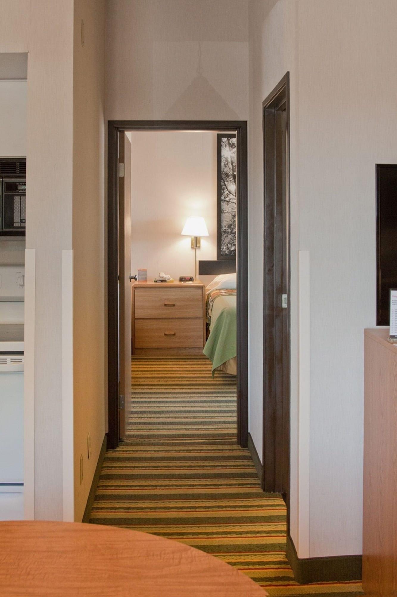 Super 8 By Wyndham Ottawa Starved Rock Hotel Eksteriør billede